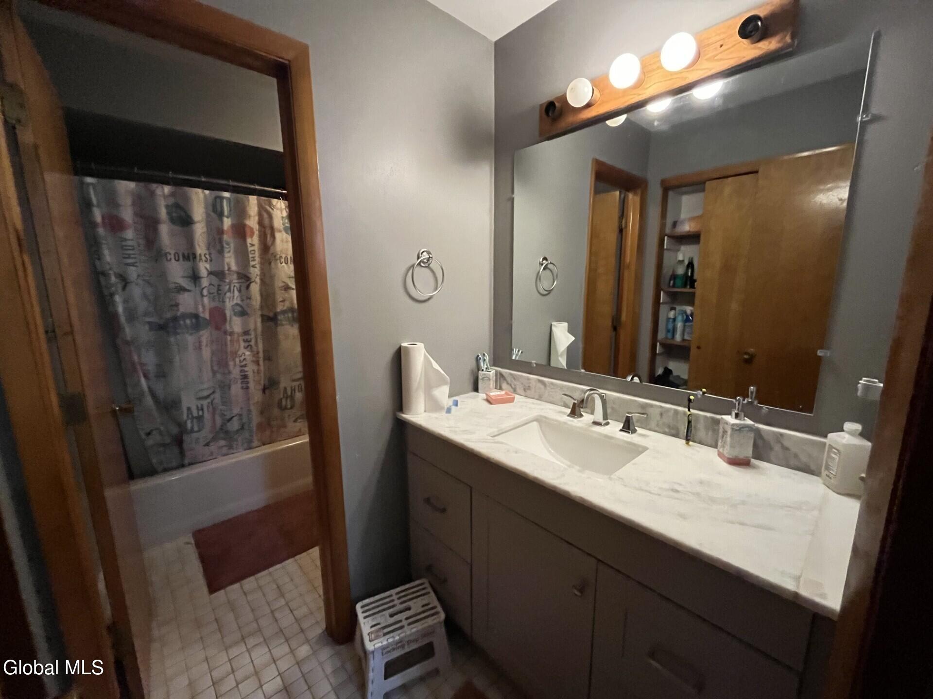 3 Chrisken Drive, Unit A Bethlehem, NY 12077 - Photo 18 of 25 fullbath