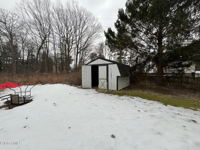 $2,100 | 3 Chrisken Drive, Unit A, Bethlehem, NY 12077