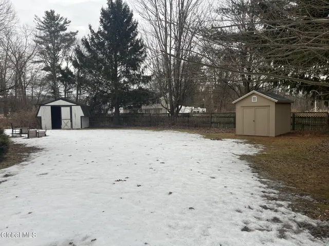 $2,100 | 3 Chrisken Drive, Unit A, Bethlehem, NY 12077