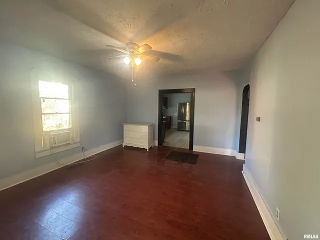 $99,900 | 203 West 12th Street, Metropolis, IL 62960