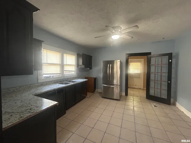 $99,900 | 203 West 12th Street, Metropolis, IL 62960