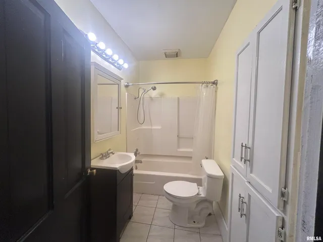 $99,900 | 203 West 12th Street, Metropolis, IL 62960