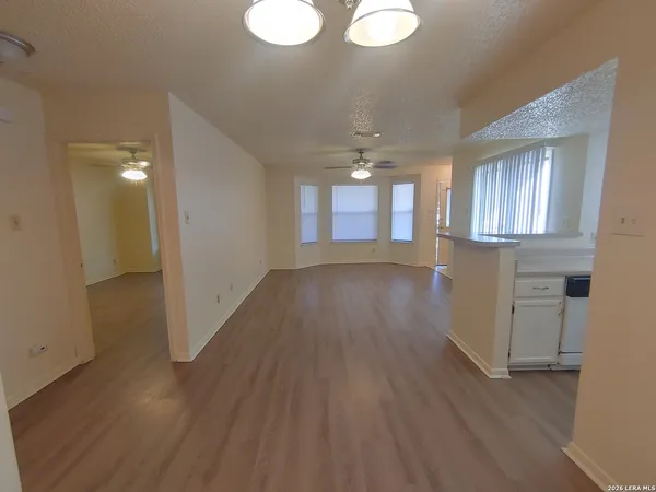 $900 | 6350 Cambridge Drive, Unit 1, San Antonio, TX 78218