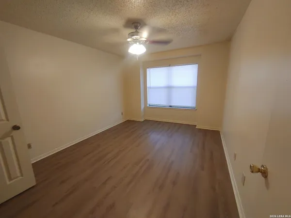 $900 | 6350 Cambridge Drive, Unit 1, San Antonio, TX 78218