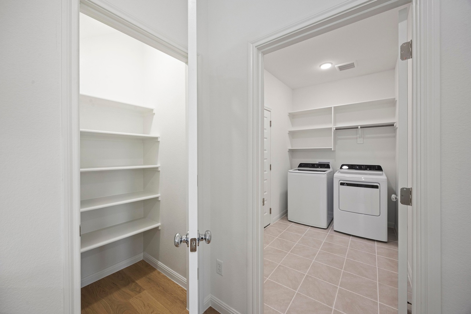 184 Hornet Street Elgin, TX 78621 - Photo 9 of 39