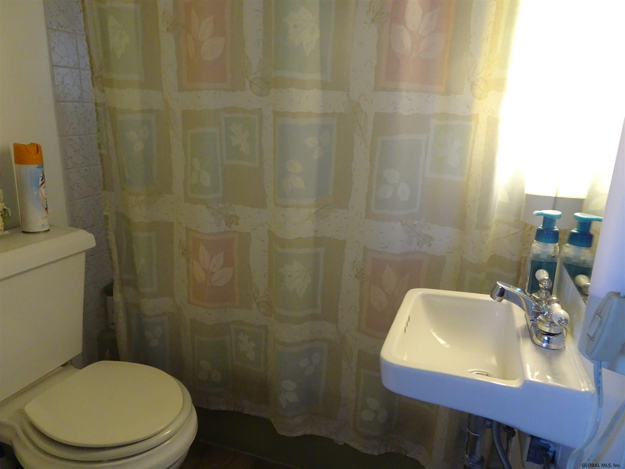 229 Princetown Road Rotterdam, NY 12306 - Photo 12 of 31 Photo 12
