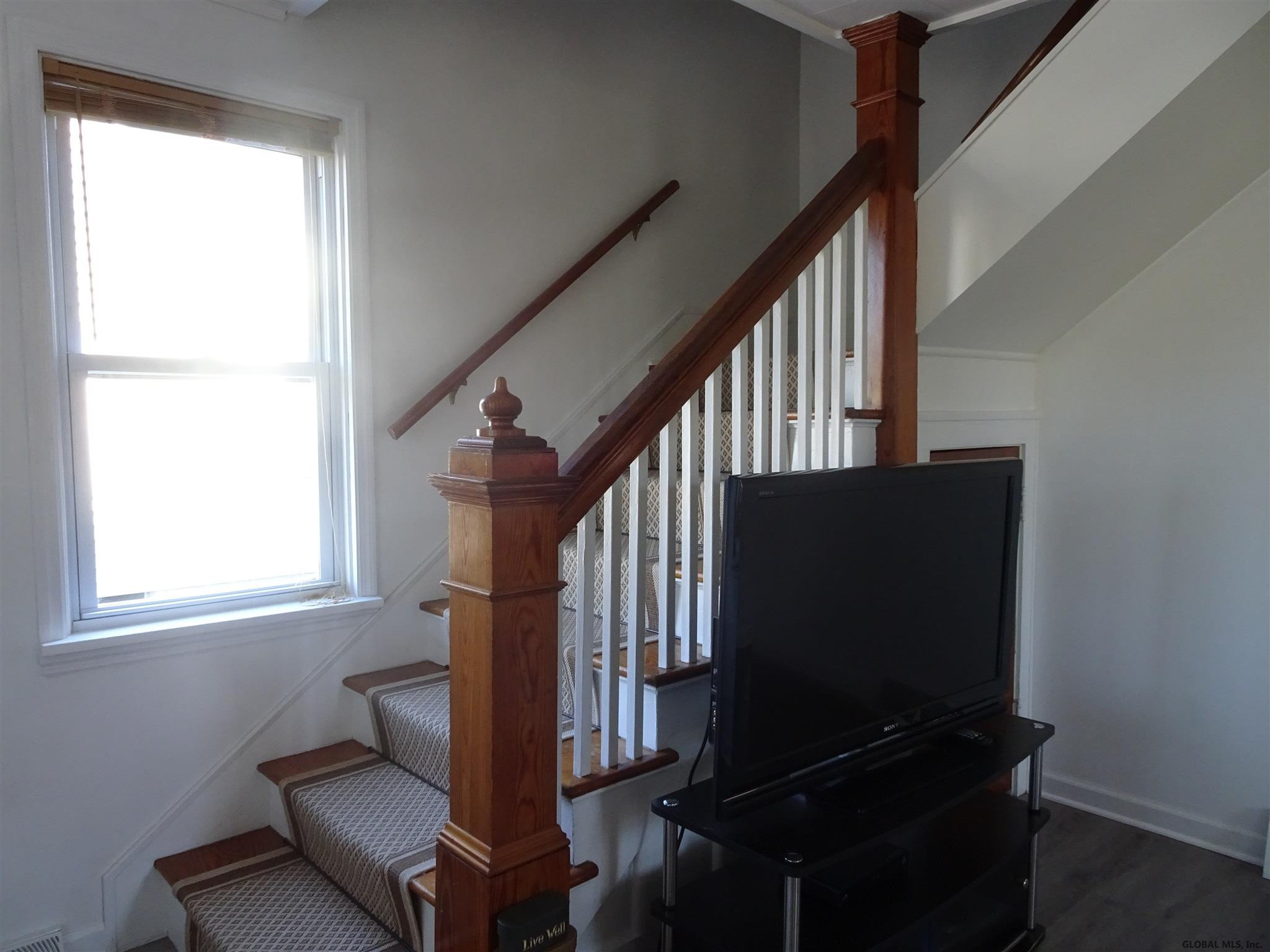 229 Princetown Road Rotterdam, NY 12306 - Photo 6 of 31 Photo 6