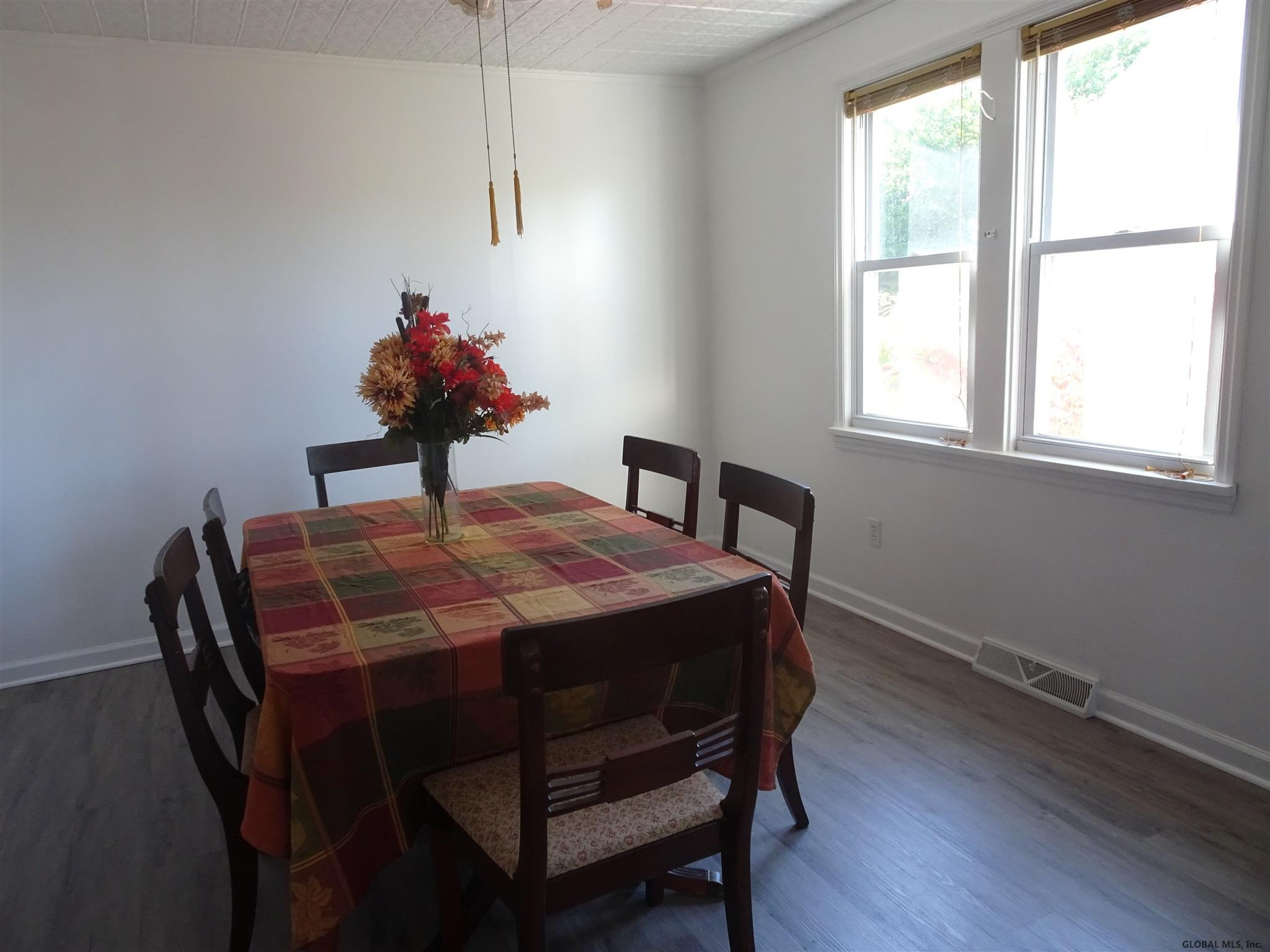 229 Princetown Road Rotterdam, NY 12306 - Photo 8 of 31 Photo 8