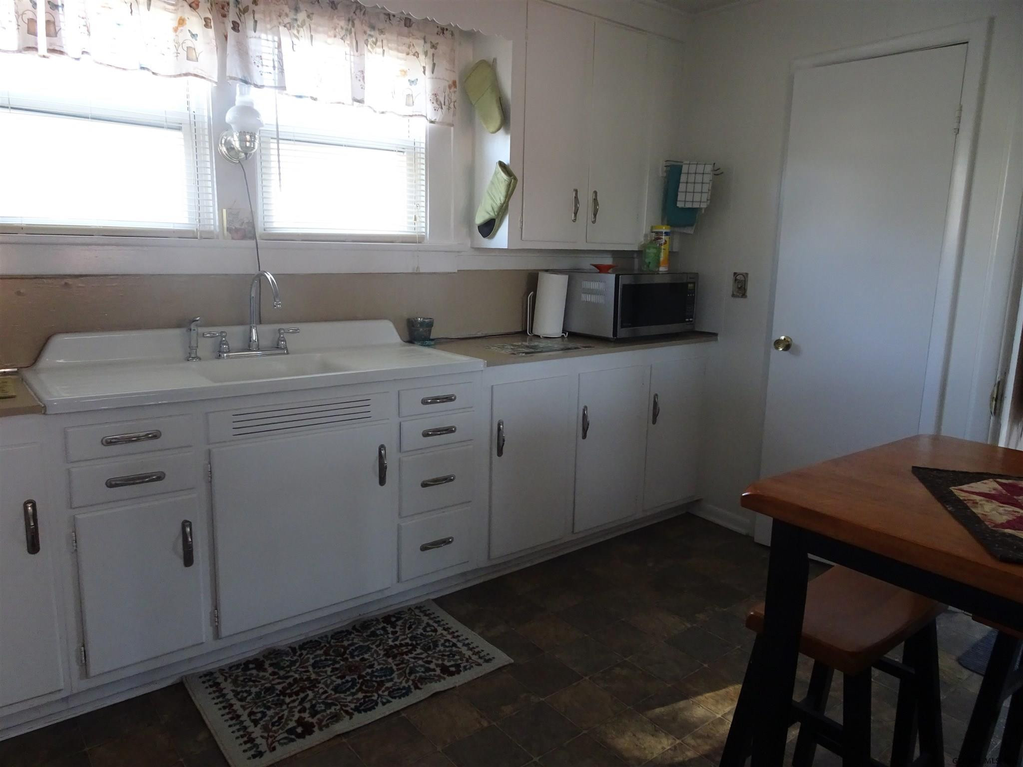 229 Princetown Road Rotterdam, NY 12306 - Photo 10 of 31 Photo 10