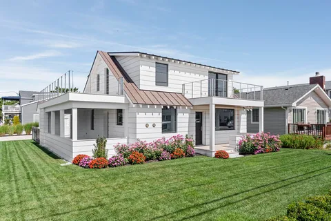 a front view of house with yard