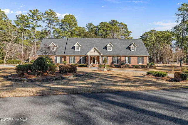 $949,000 | 200 Deerborn Circle, Goldsboro, NC 27534