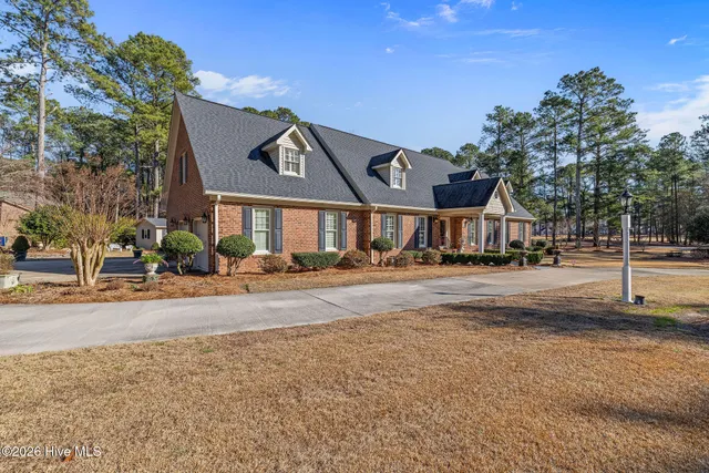 $949,000 | 200 Deerborn Circle, Goldsboro, NC 27534