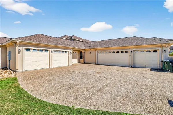 $999,900 | 6114 Jakes Wake, Corpus Christi, TX 78414