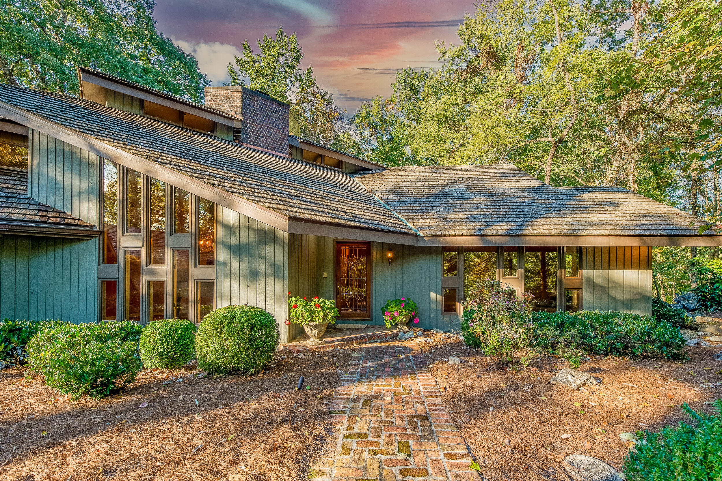 4403 Leedy Road Kingsport, TN 37664 - Photo 3 of 98 DSC_6482-Edit