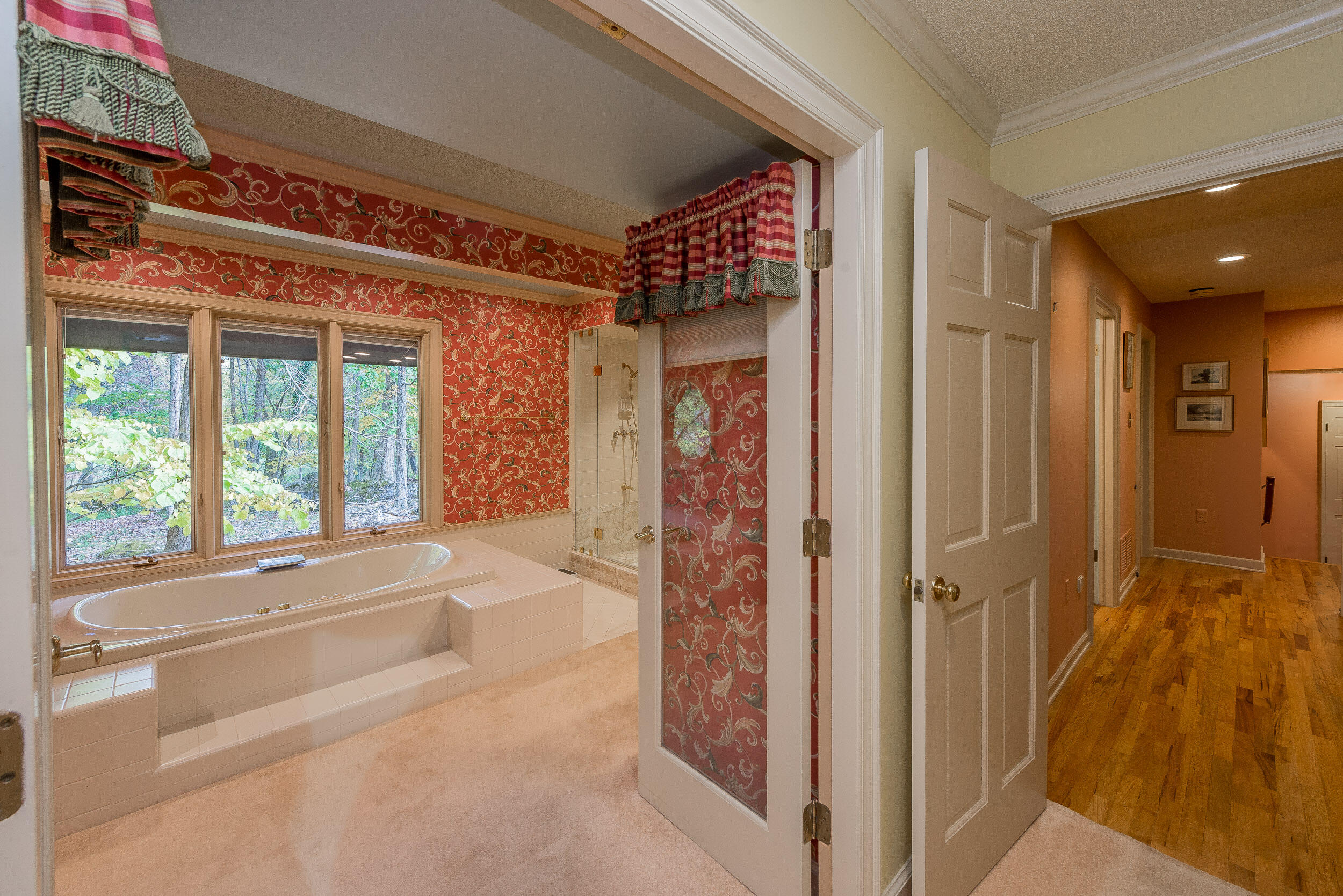4403 Leedy Road Kingsport, TN 37664 - Photo 47 of 98 Primary Bath