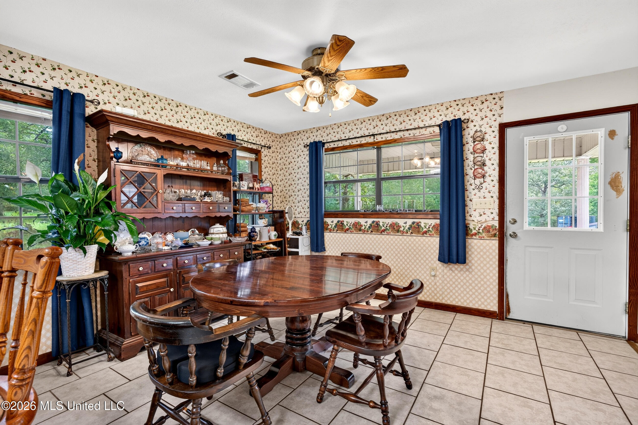 23 Hubert Spiers Road Carriere, MS 39426 - Photo 16 of 63 13_dining