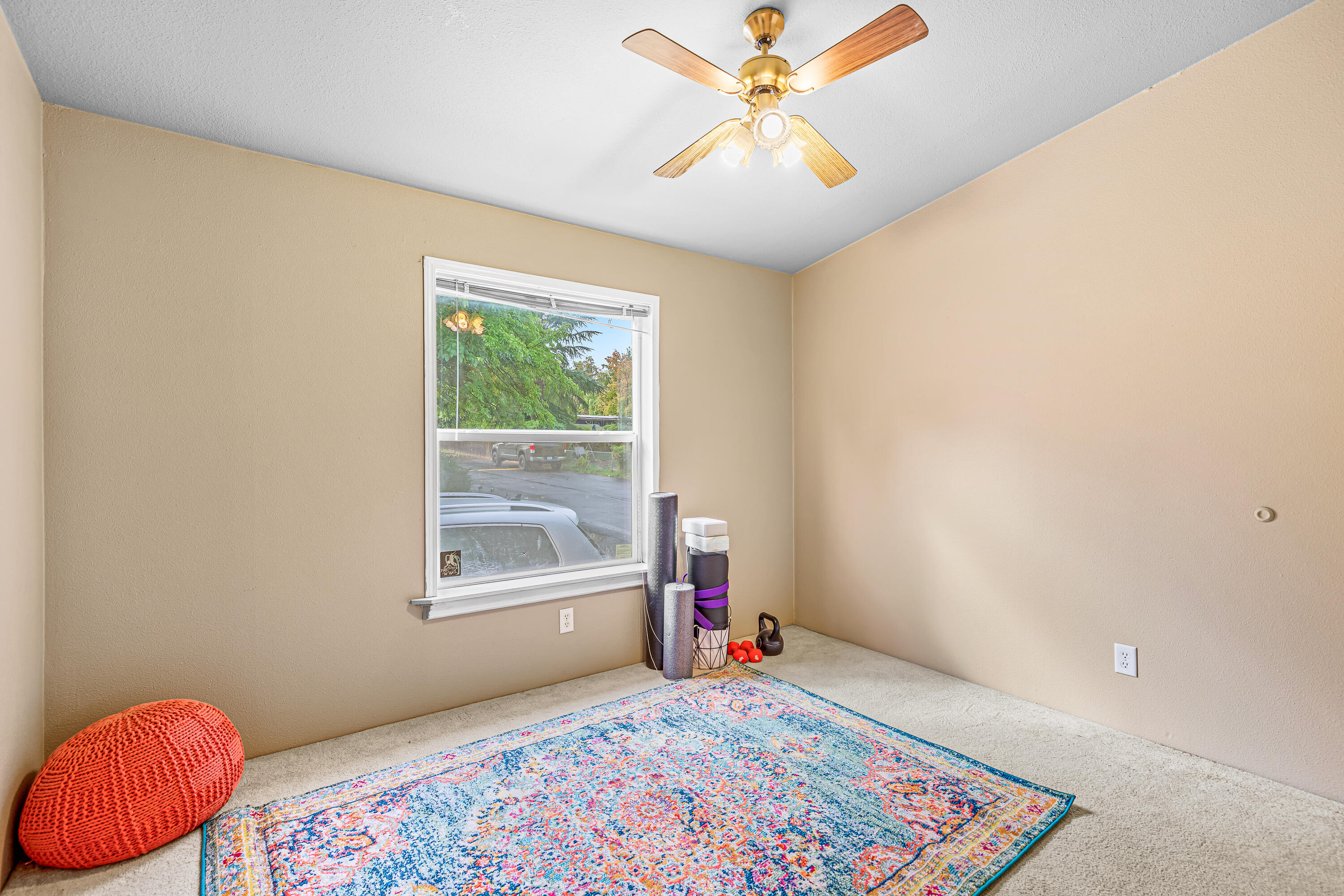 321 Clay Street, Unit 22 Ashland, OR 97520 - Photo 17 of 29 9R9A3981