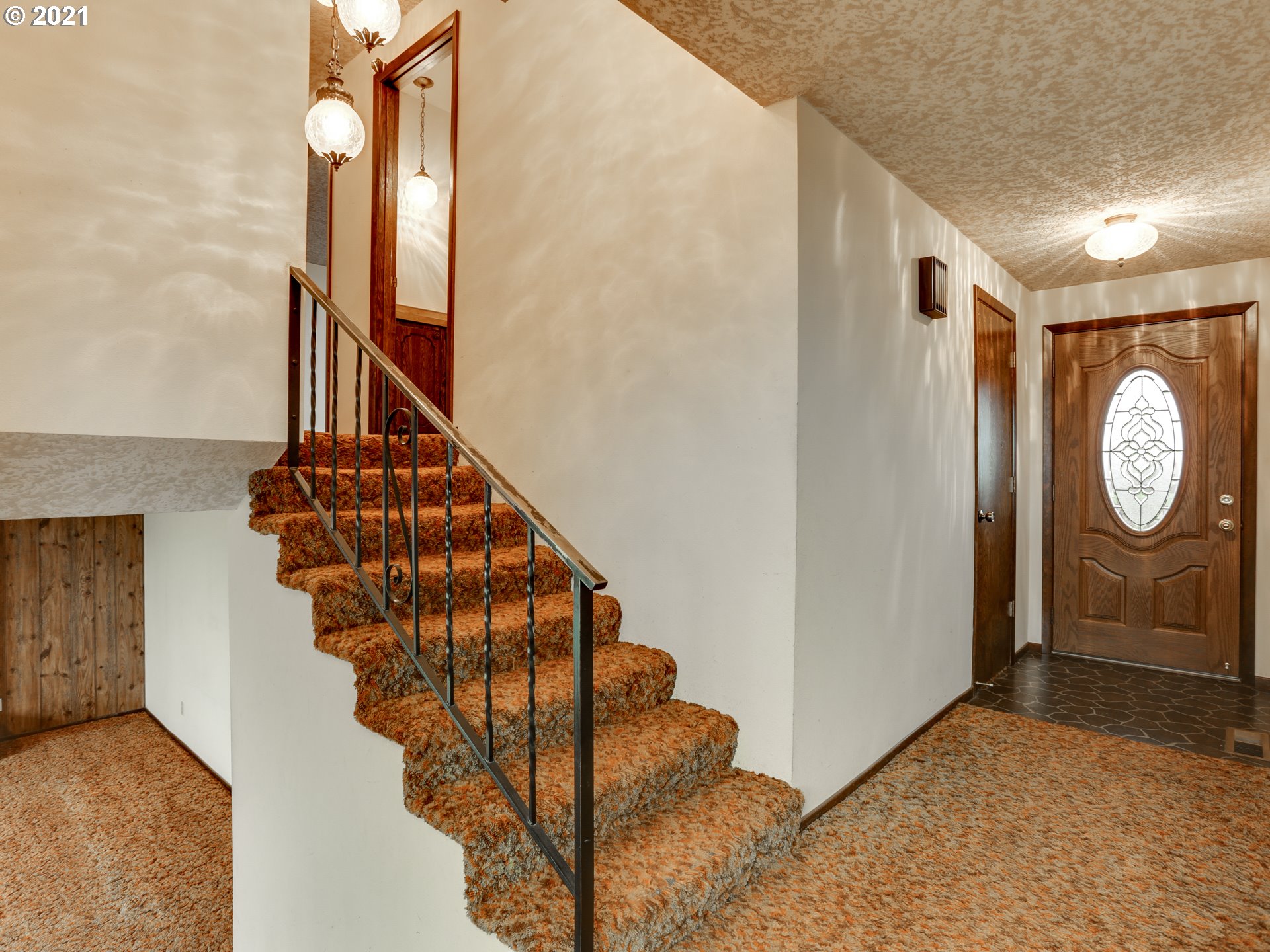 3422 South 31st Way Ridgefield, WA 98642 - Photo 17 of 32 a view of entryway with wooden floor