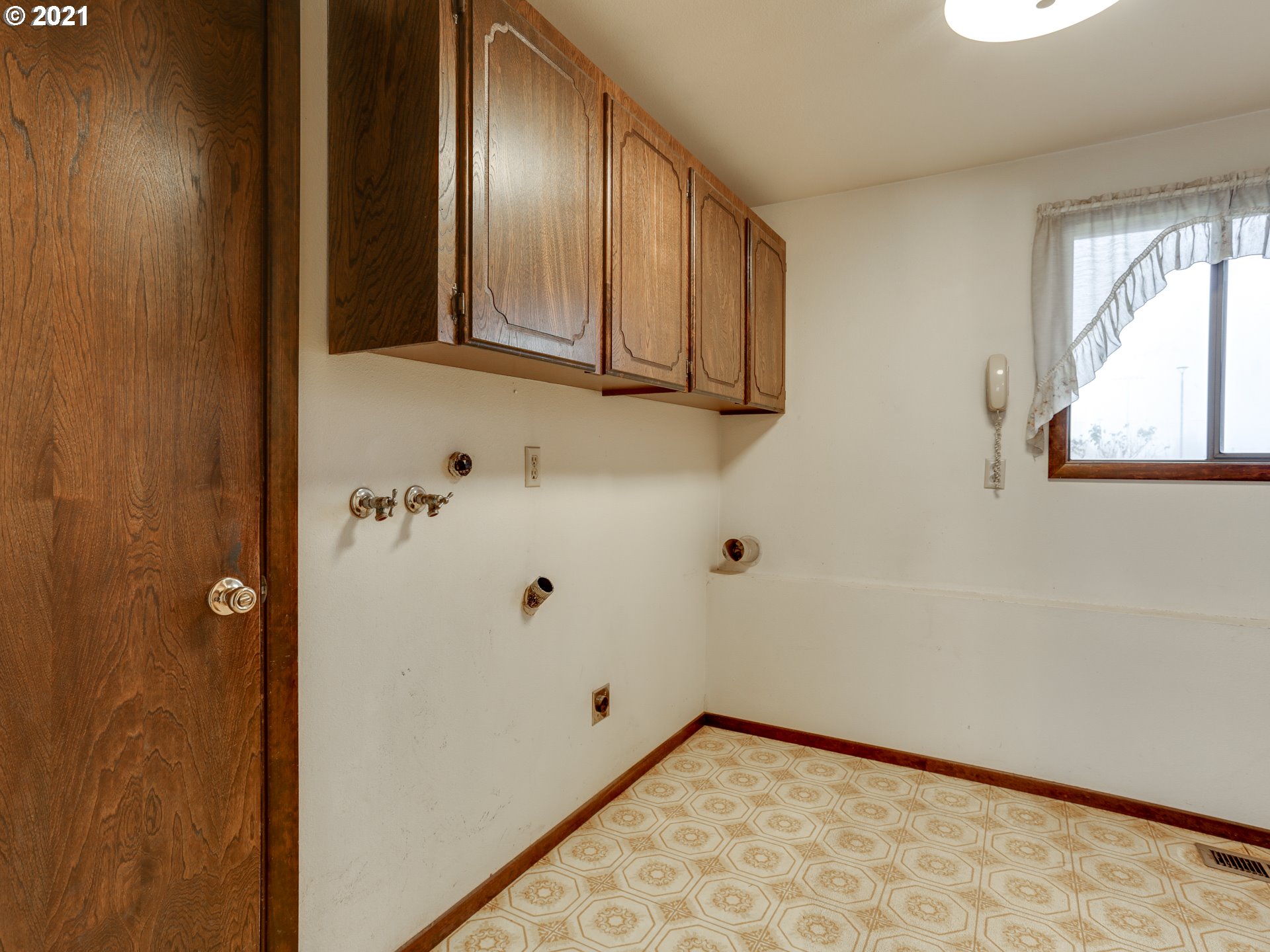 3422 South 31st Way Ridgefield, WA 98642 - Photo 22 of 32 a view of an empty room