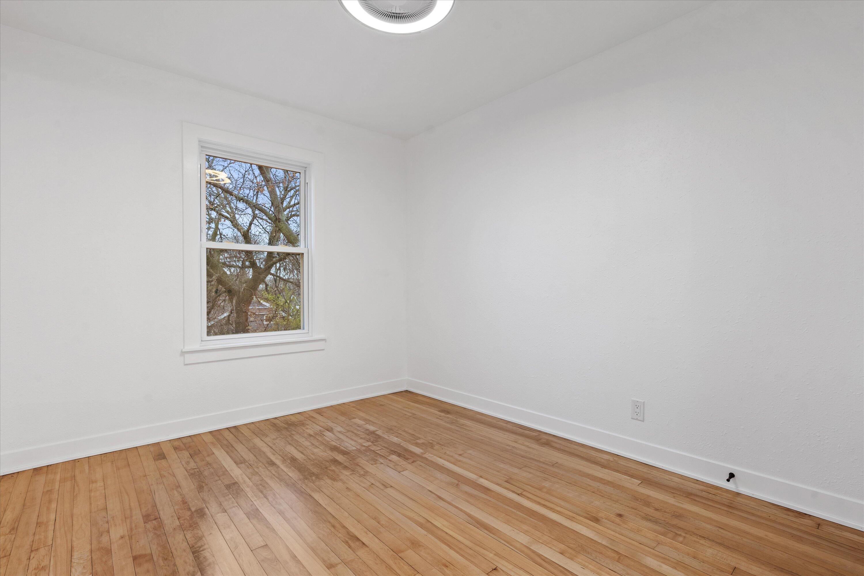 2597 South Austin Street Milwaukee, WI 53207 - Photo 30 of 51 13-DSC09786