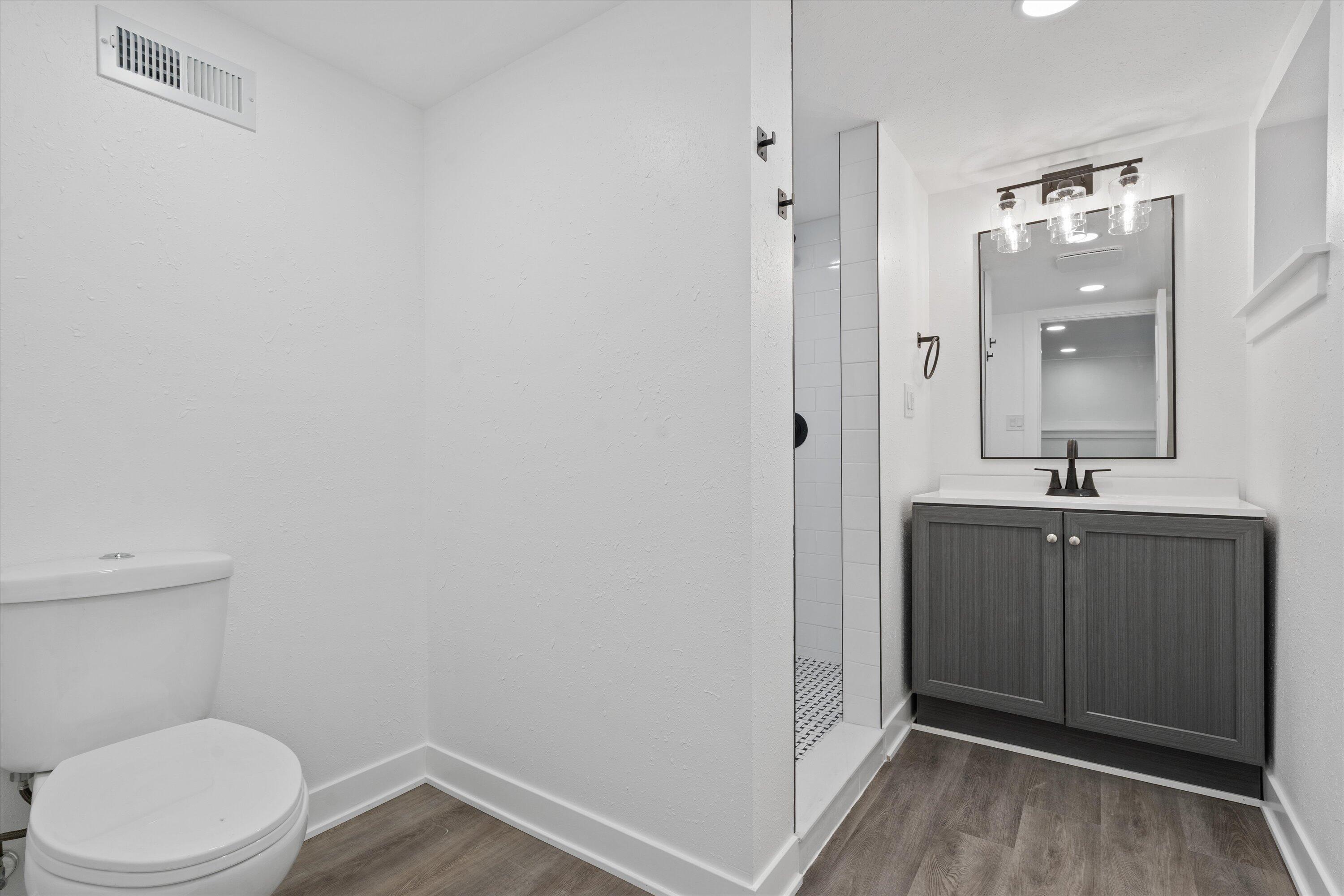 2597 South Austin Street Milwaukee, WI 53207 - Photo 33 of 51 16-DSC09804