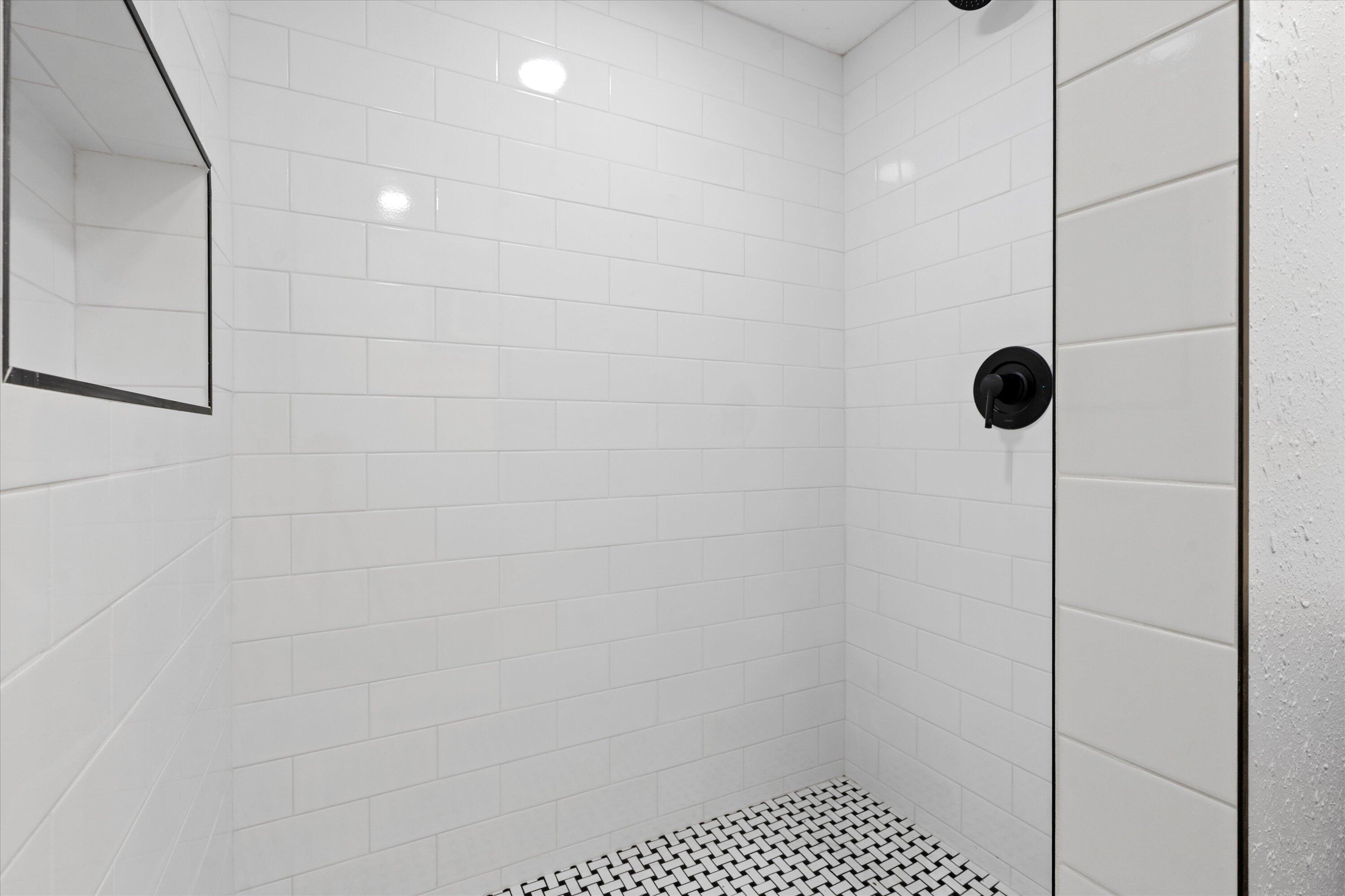 2597 South Austin Street Milwaukee, WI 53207 - Photo 34 of 51 Walk-in Shower!