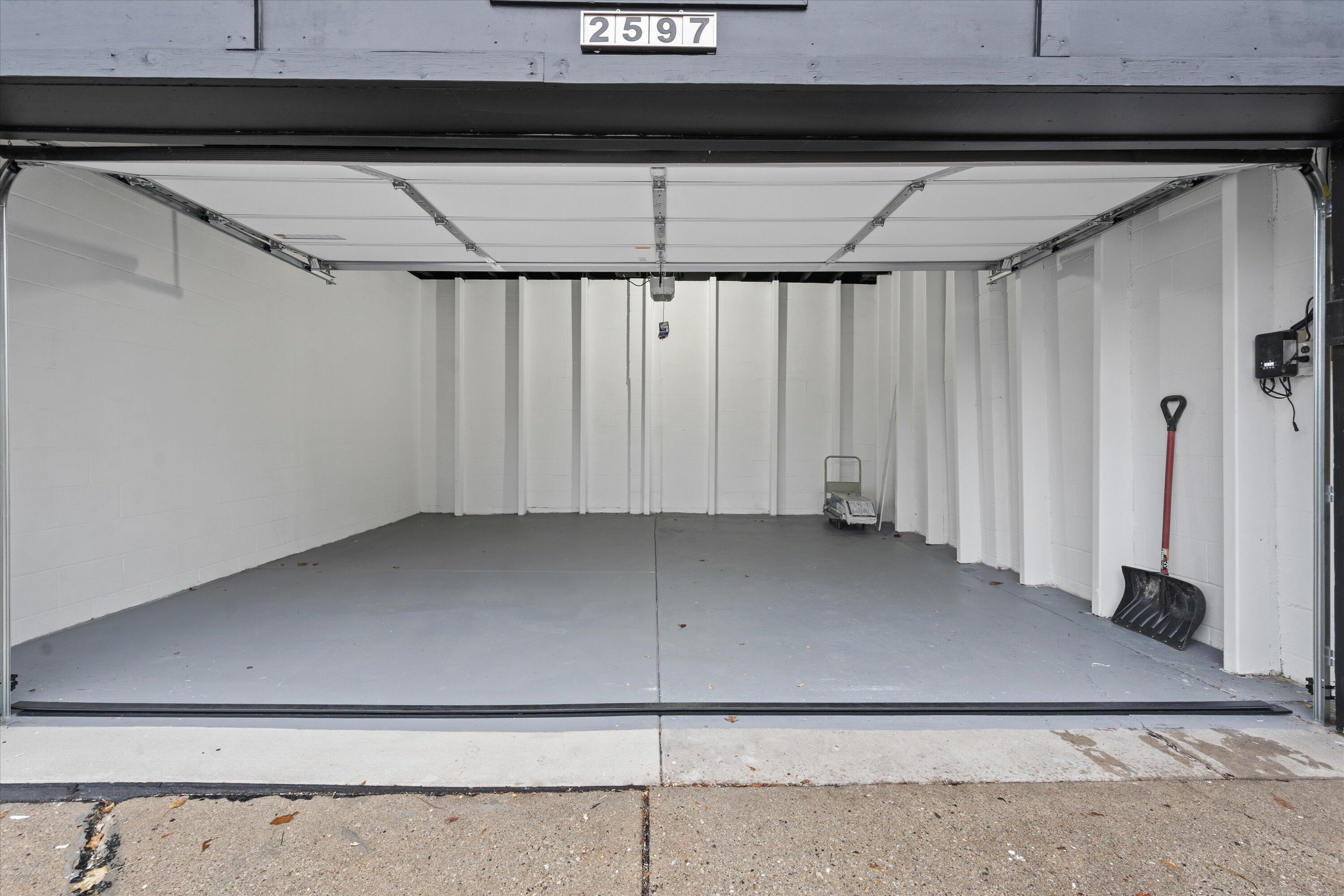 2597 South Austin Street Milwaukee, WI 53207 - Photo 45 of 51 48-DSC09996