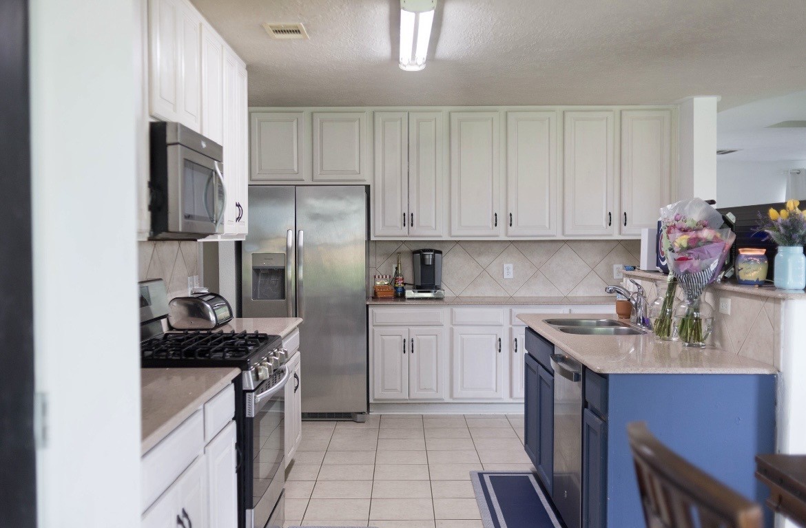 7335 Liberty Ridge Lane Houston, TX 77049 - Photo 2 of 6