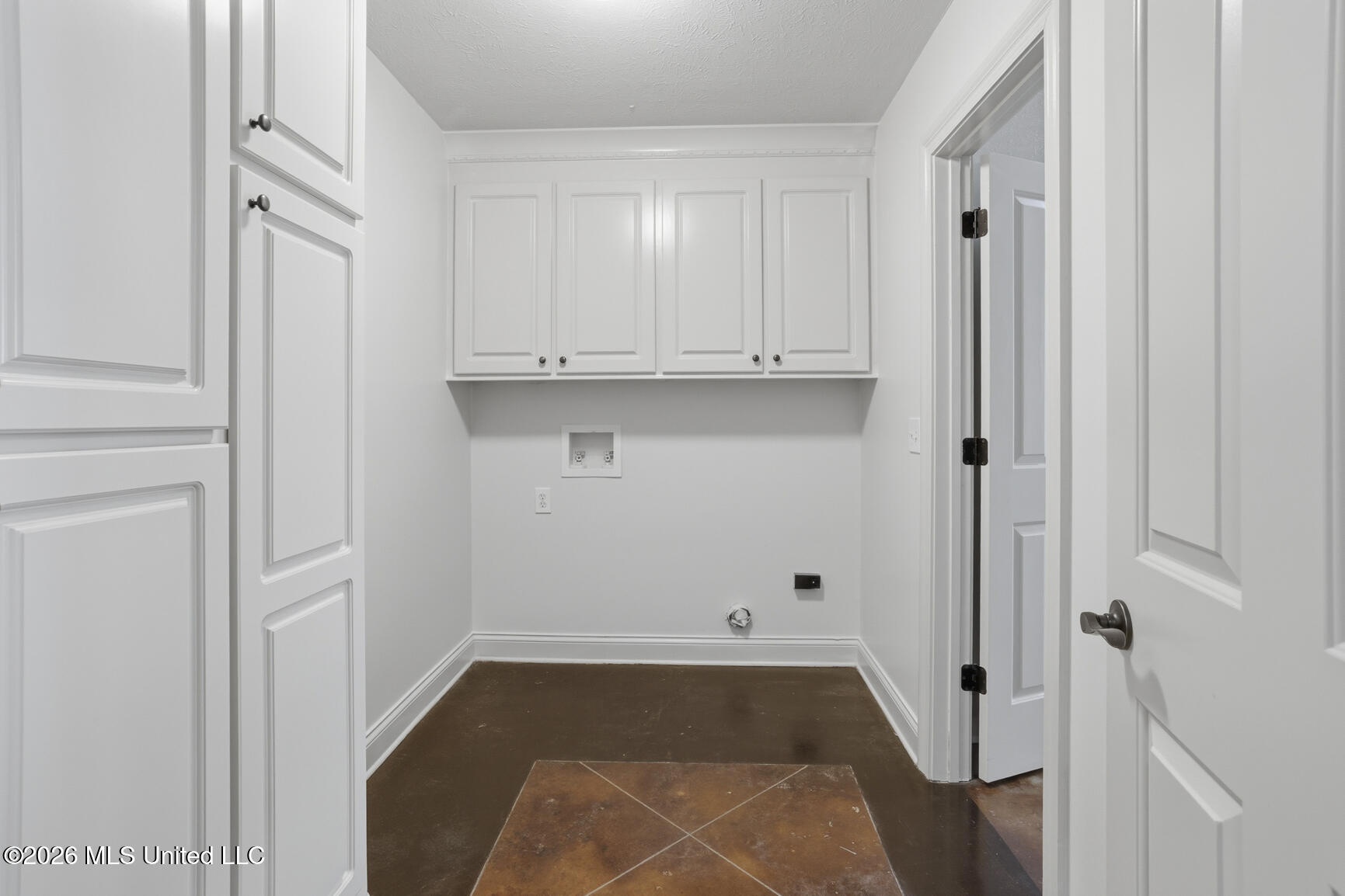 112 Britton Circle Flowood, MS 39232 - Photo 12 of 24 112 Britton Cir-11