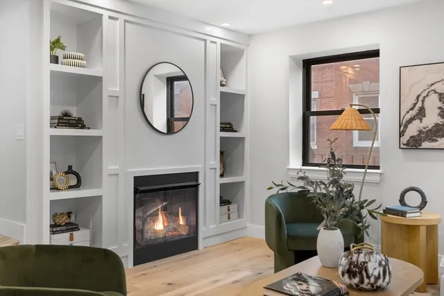 $1,799,000 | 190 Salem Street, Unit 3, Boston, MA 02113