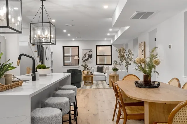 $1,799,000 | 190 Salem Street, Unit 3, Boston, MA 02113