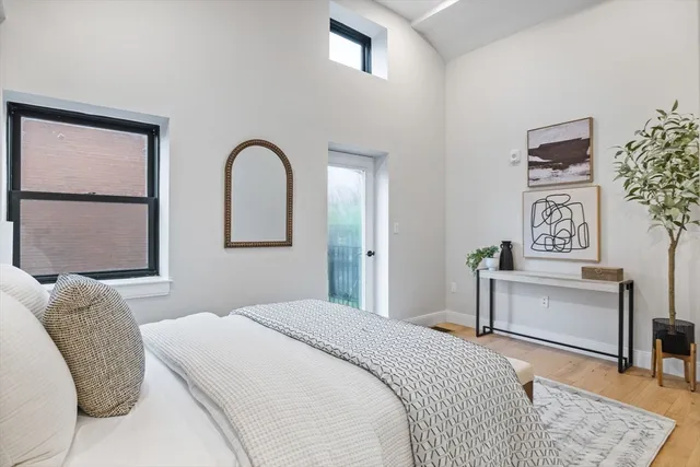 $1,799,000 | 190 Salem Street, Unit 3, Boston, MA 02113