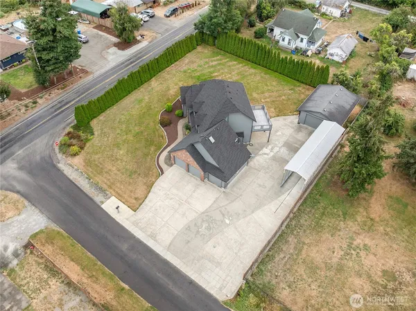 $1,075,000 | 6914 86th Street East, Puyallup, WA 98371