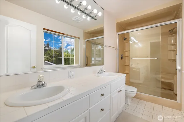 $1,150,000 | 6914 86th Street East, Puyallup, WA 98371