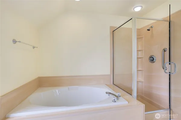 $1,075,000 | 6914 86th Street East, Puyallup, WA 98371