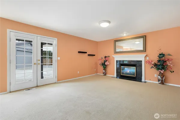 $1,075,000 | 6914 86th Street East, Puyallup, WA 98371
