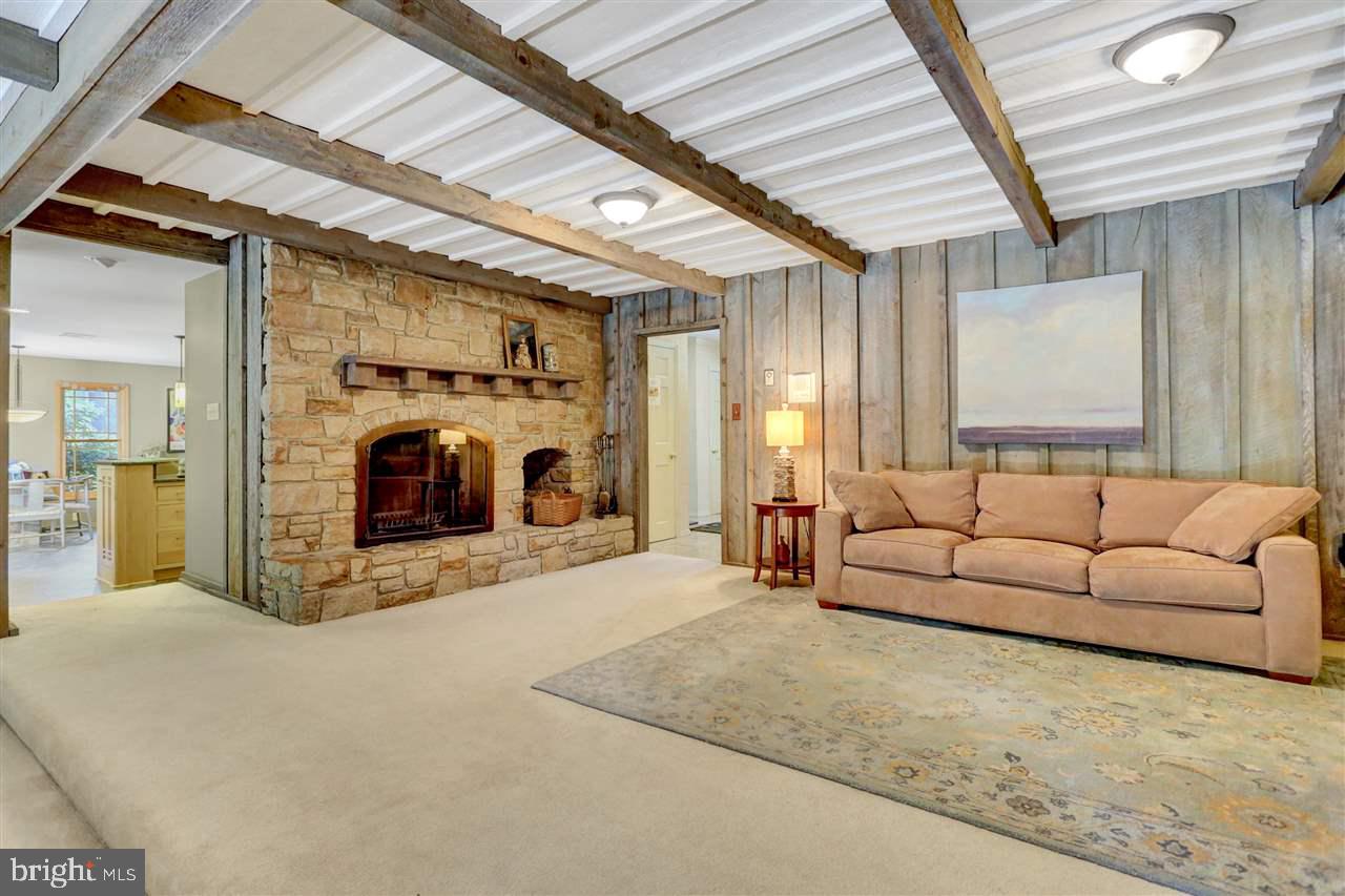 4423 Fargreen Road Harrisburg, PA 17110 - Photo 8 of 25 Gallery Image 8