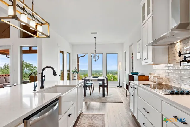 $834,900 | 213 Lets Roll Drive, Fischer, TX 78623