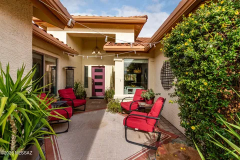 $450,000 | 2703 East Glen Canyon Road, Green Valley, AZ 85614