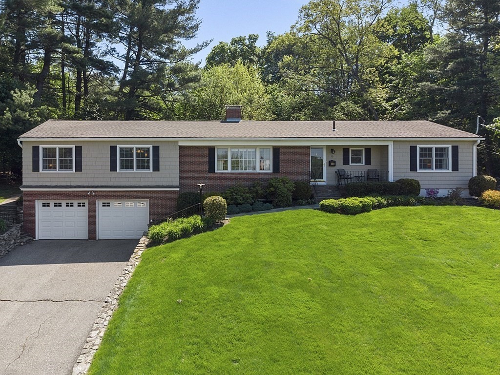 53 Briar Road Leominster, MA 01453 - Photo 3 of 42 Gallery Image 3