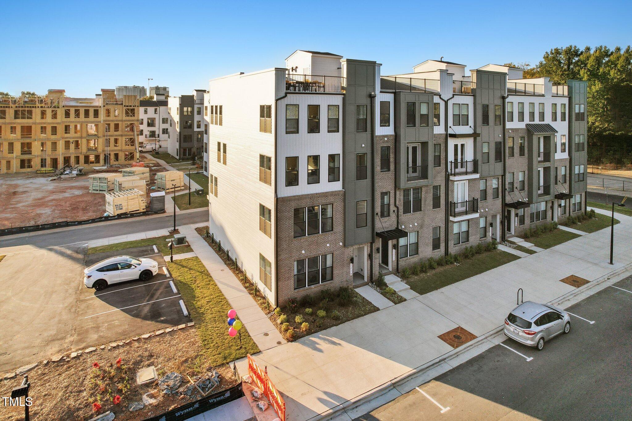 1227 Shaw View Alley, Unit 201 Raleigh, NC 27601 - Photo 2 of 29 2-web-or-mls-DJI_0282