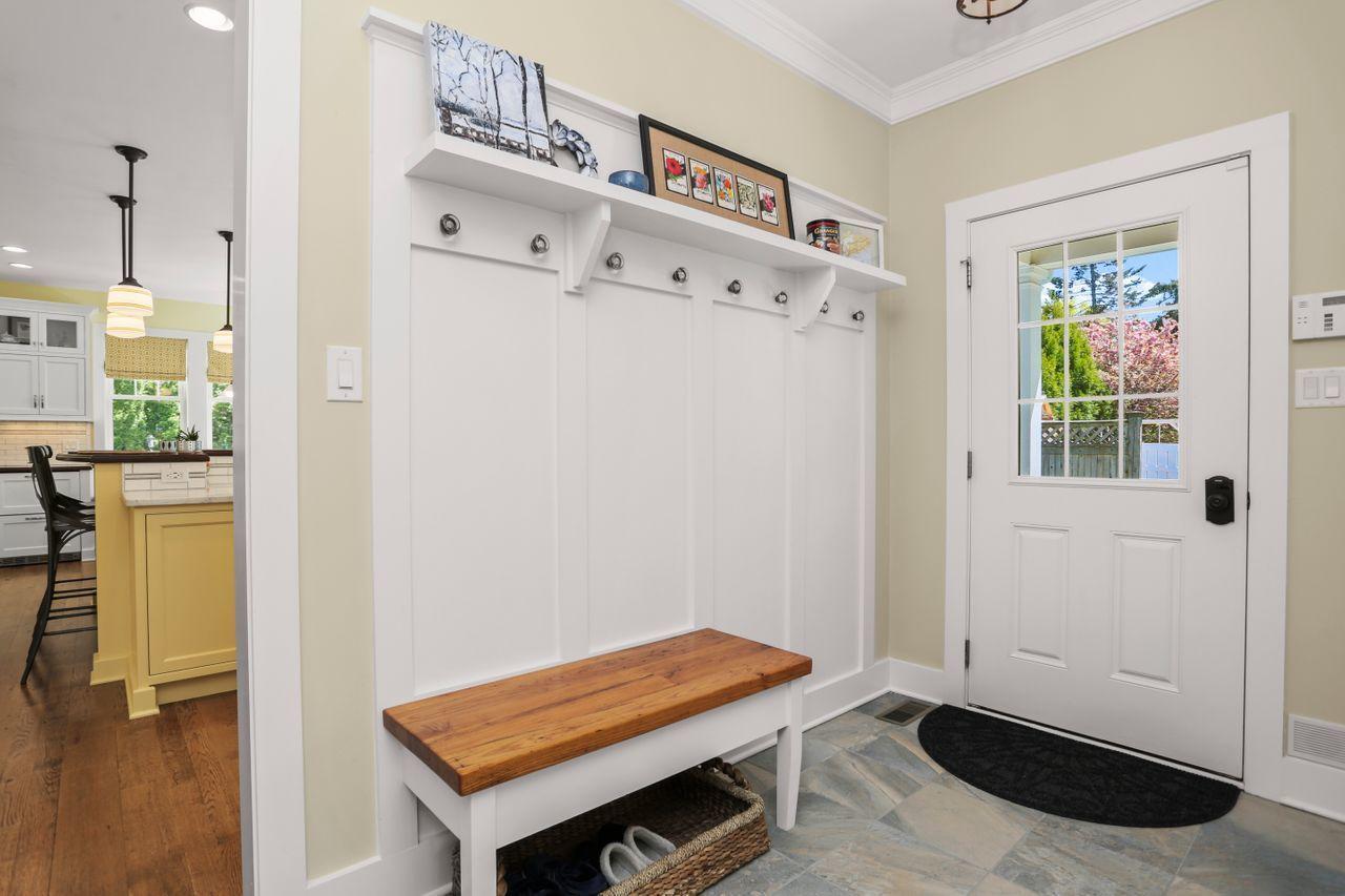 9 Center Road Old Greenwich, CT 06870 - Photo 20 of 42 027