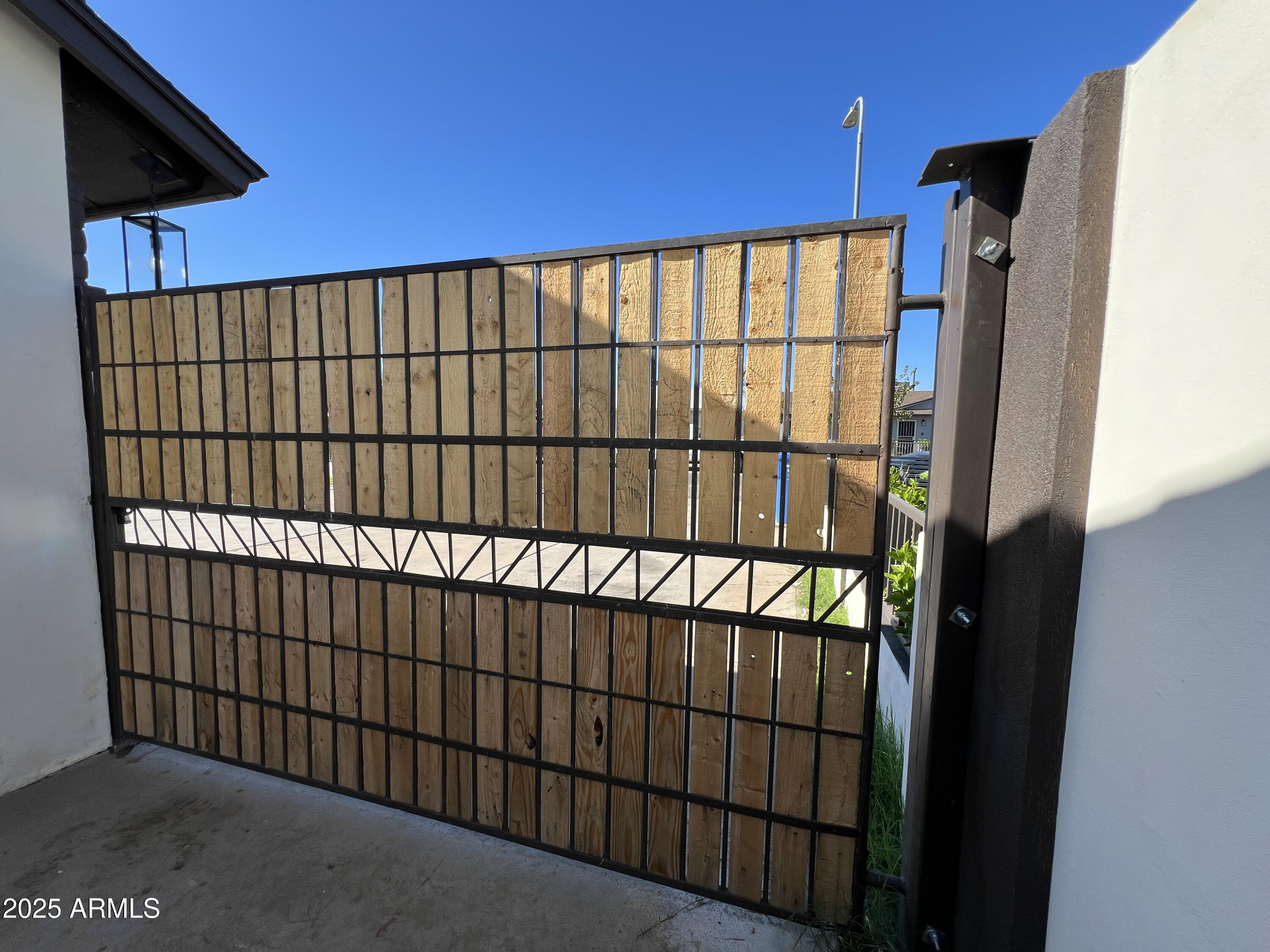 8201 South 26th Street Phoenix, AZ 85042 - Photo 33 of 42 a view of a balcony