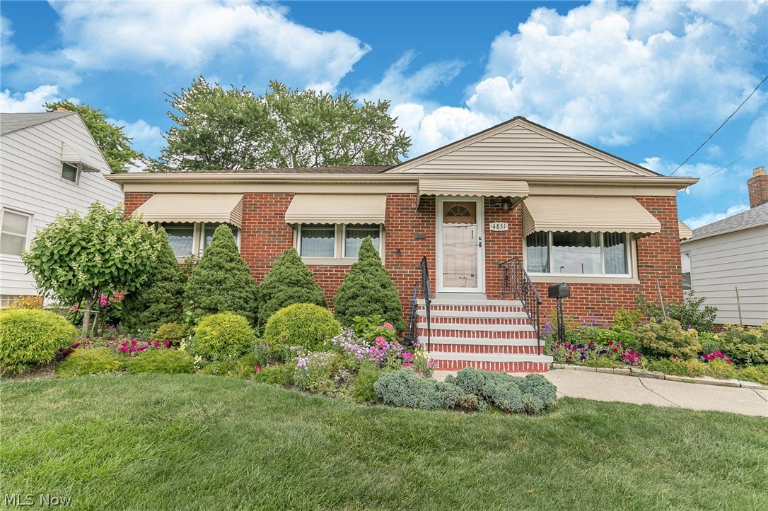 4851 Ridge Road Cleveland, OH 44144 - Photo 2 of 35 Gallery Image 2
