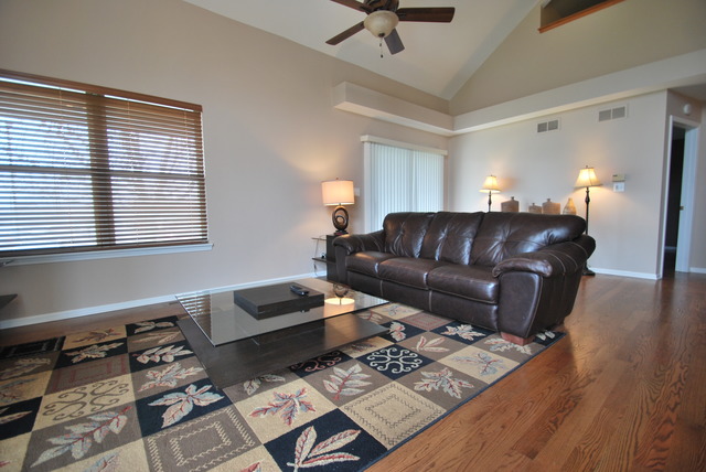 2016 Tamahawk Lane, Unit 2016 Naperville, IL 60564 - Photo 4 of 16