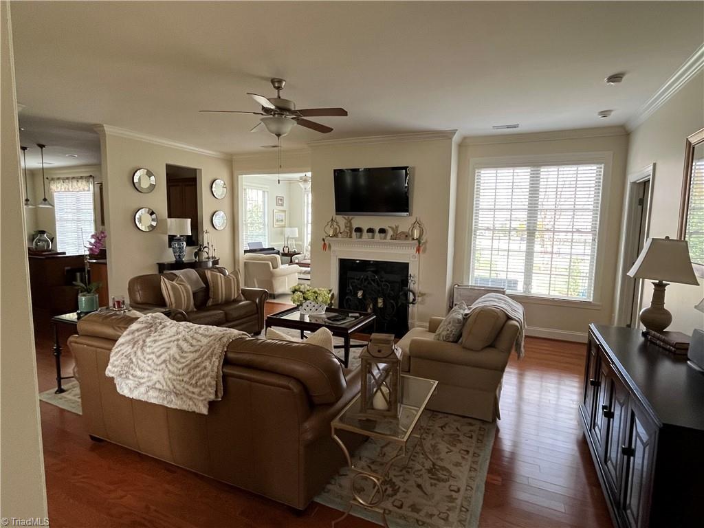 2704 Croquet Circle High Point, NC 27262 - Photo 8 of 20 Gallery Image 8
