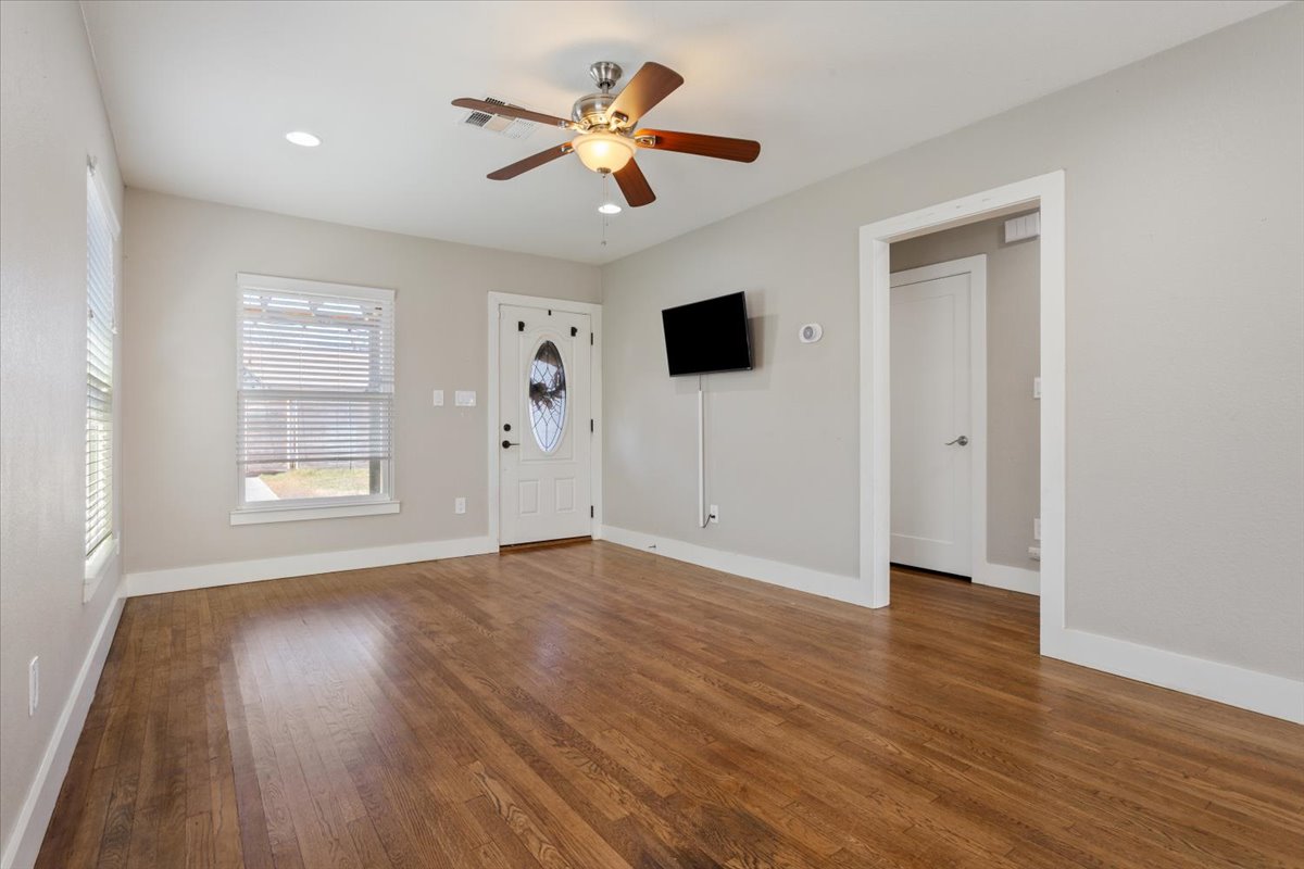 7407 Bethune Avenue, Unit 1 Austin, TX 78752 - Photo 8 of 25