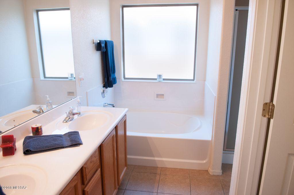1496 North Old Ranch Road Tucson, AZ 85745 - Photo 10 of 22