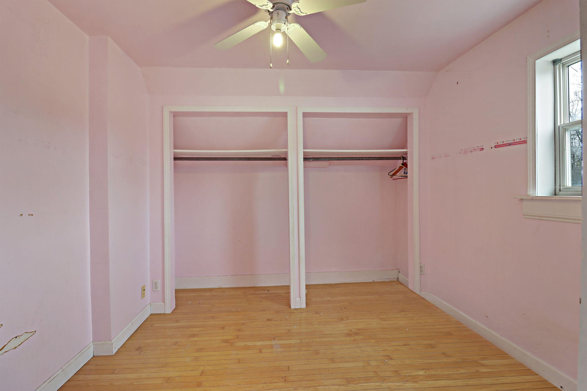 907 Chicago Street Racine, WI 53405 - Photo 13 of 16 11-web-or-mls-907 Chicago St, Racine, WI