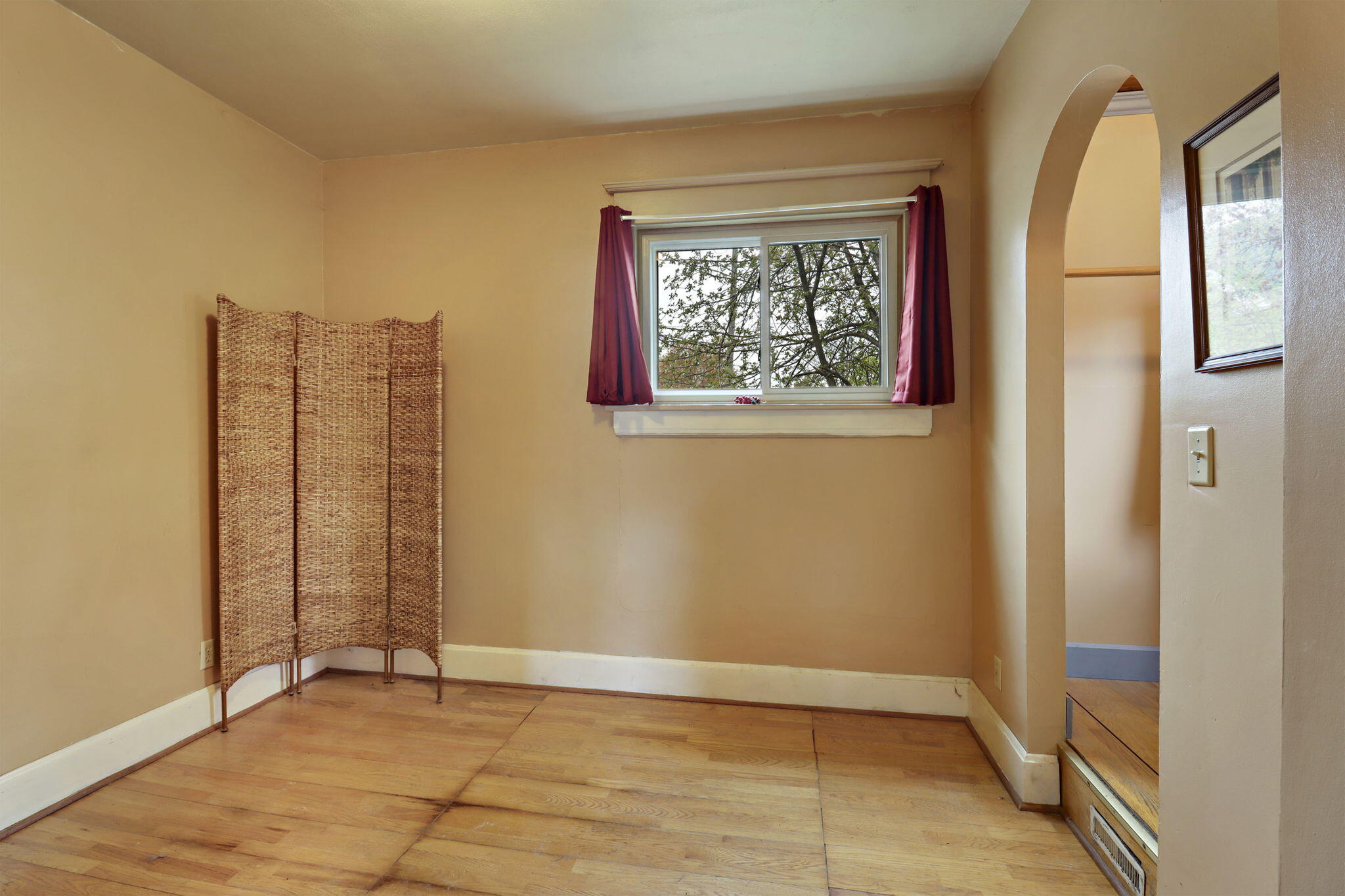 907 Chicago Street Racine, WI 53405 - Photo 4 of 16 10-web-or-mls-907 Chicago St, Racine, WI